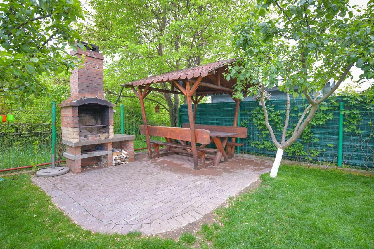 Happy Place - Casuta Galbena Domnesti  Exterior foto