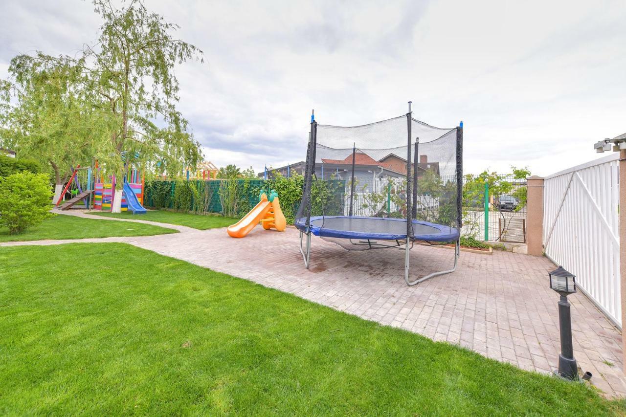 Happy Place - Casuta Galbena Domnesti  Exterior foto